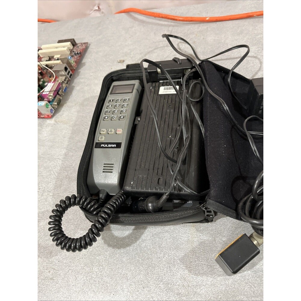 Pulsar Bag Phone Vintage It Works